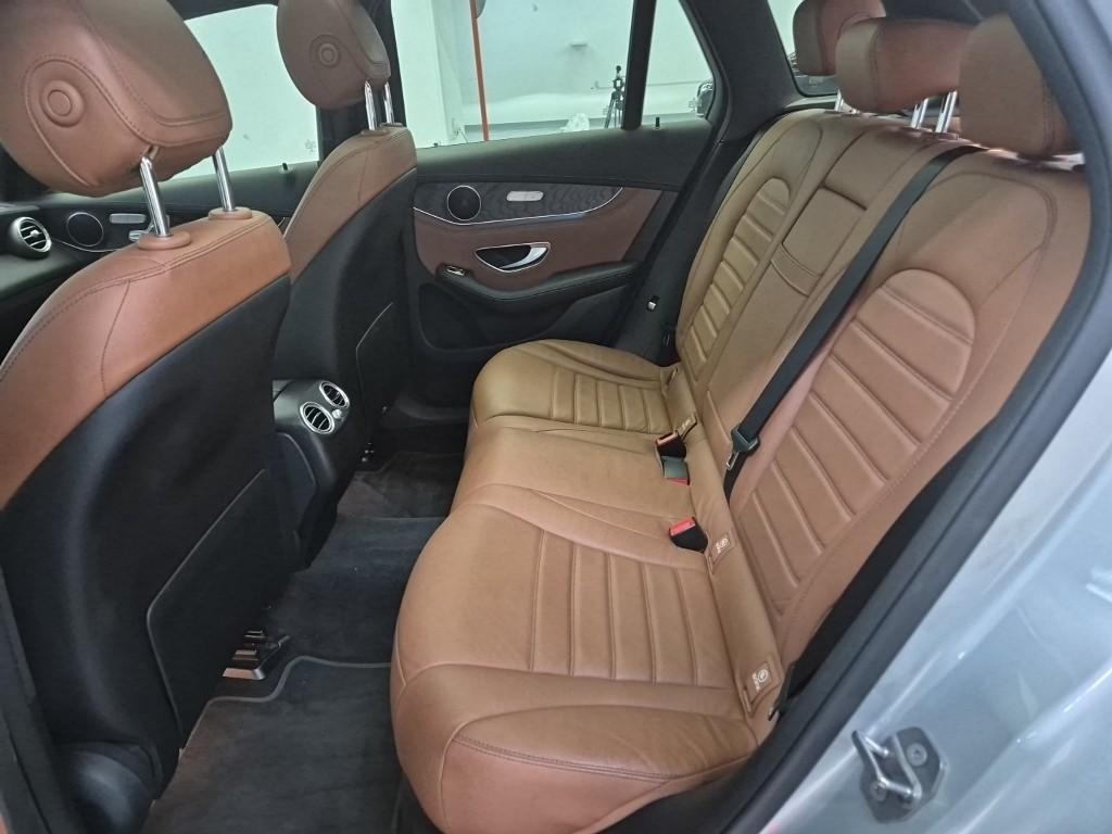 Mercedes Benz GLC Class - Vista 12