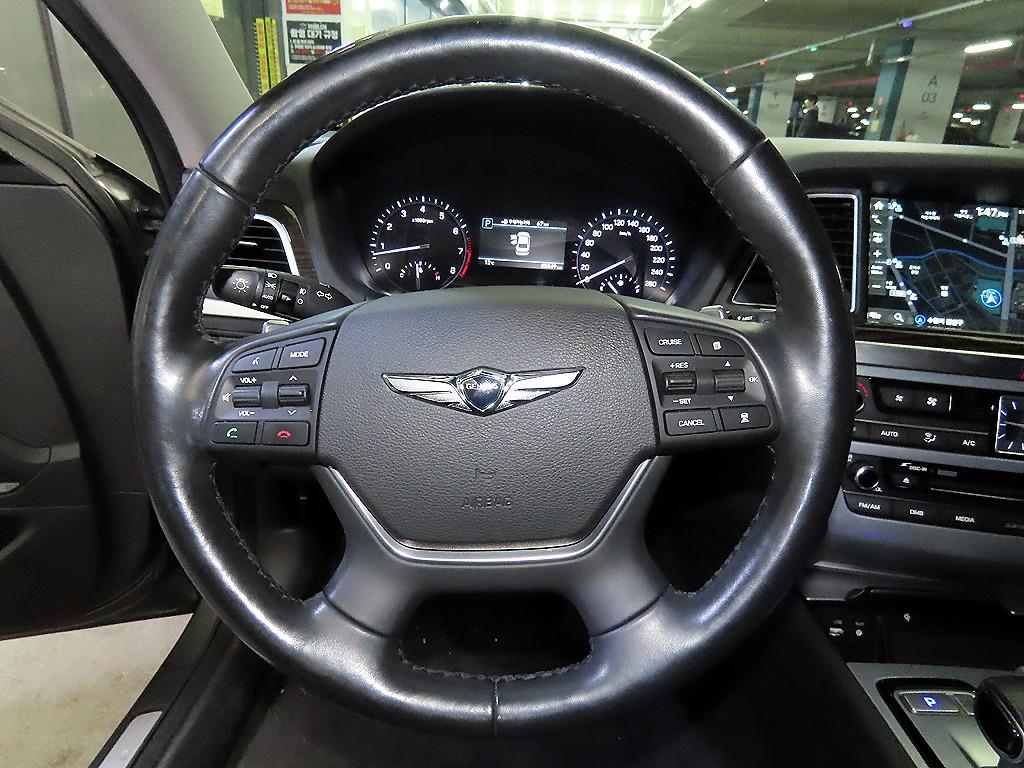 Genesis G80 - Vista 8