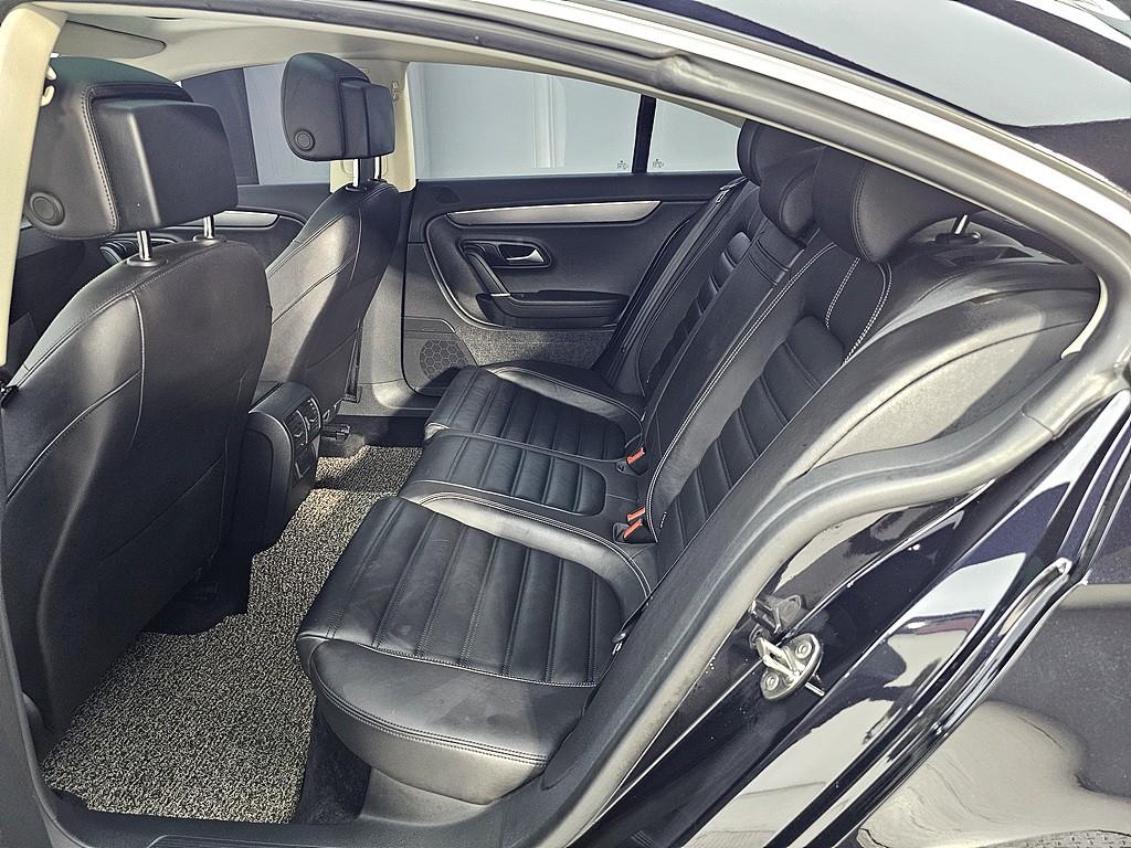 Volkswagen CC - Vista 9