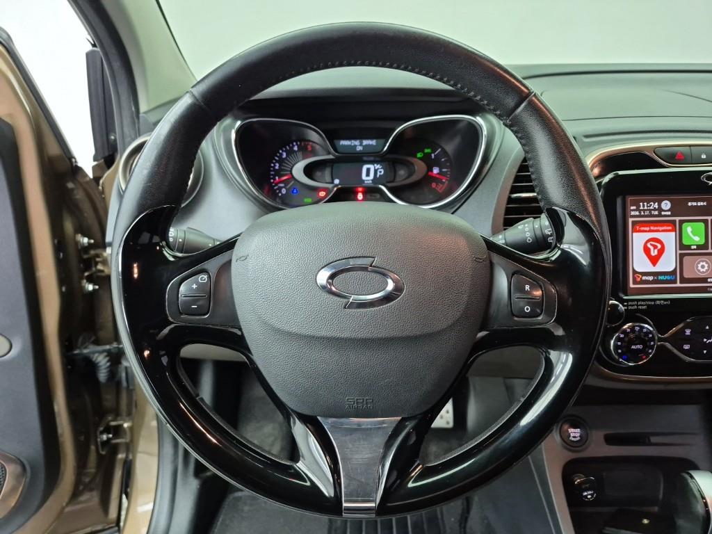 SAMSUNG QM3 - Vista 9