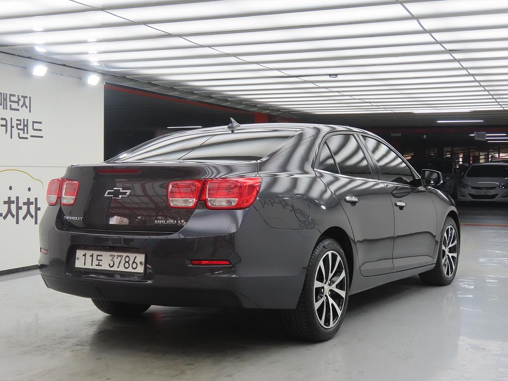 Chevrolet Malibu - Vista 4