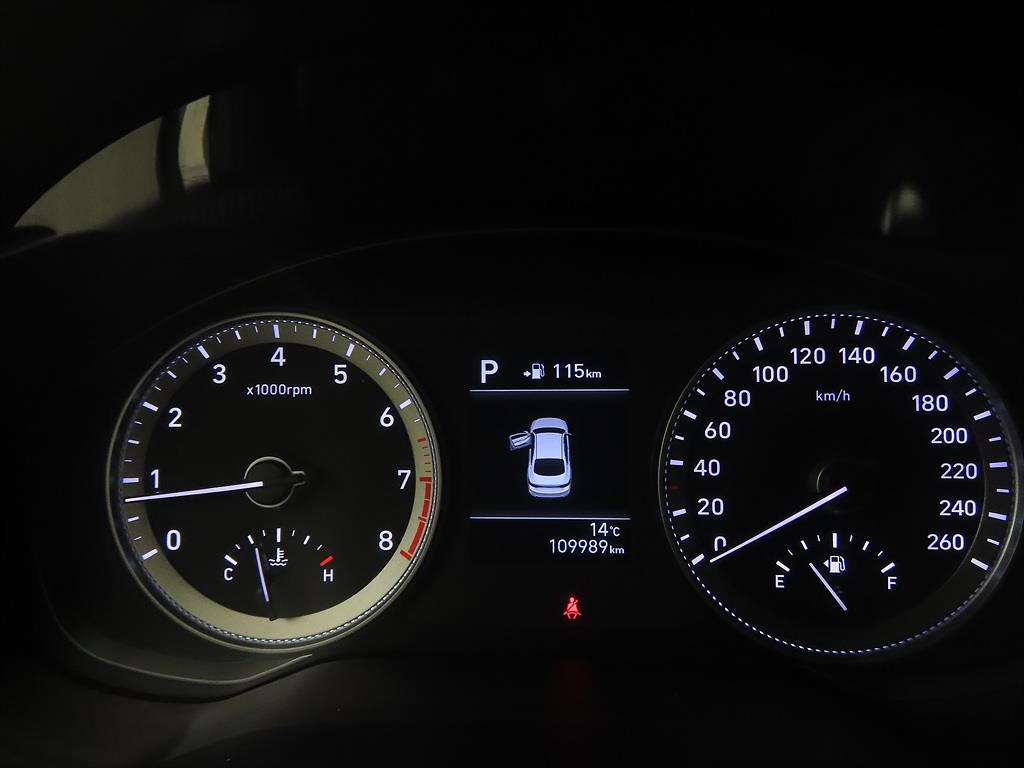 HYUNDAI Grandeur - Vista 9