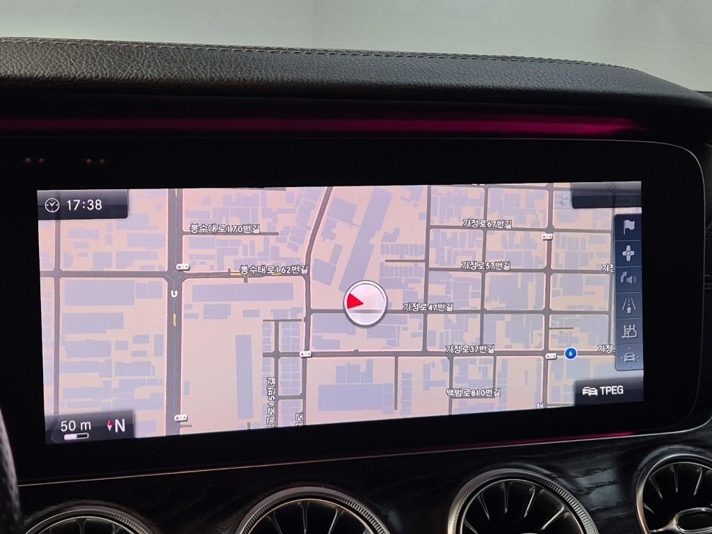 Mercedes Benz E class 2017 Negro - Importación desde Corea - HF Imports Iquique - Foto 16