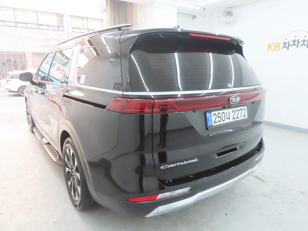 KIA Carnival - Vista 4