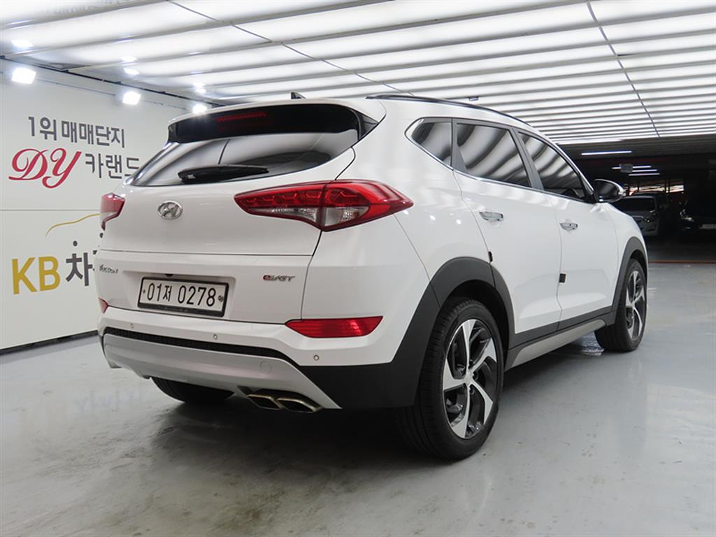 HYUNDAI Tucson - Vista 4