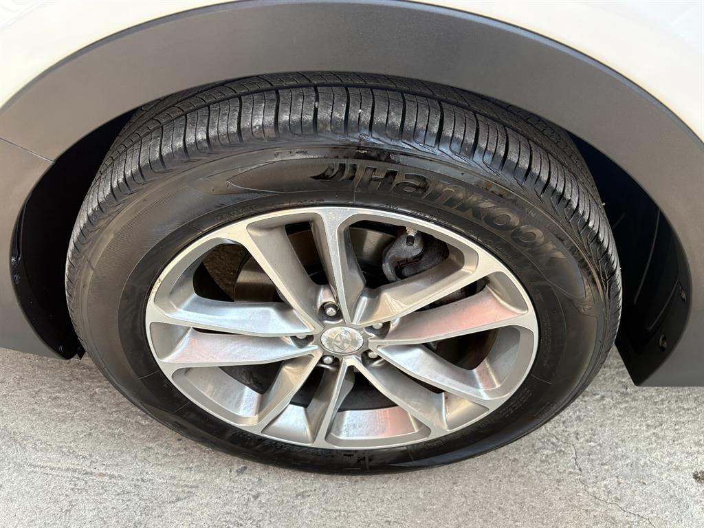 HYUNDAI Santa Fe - Vista 8