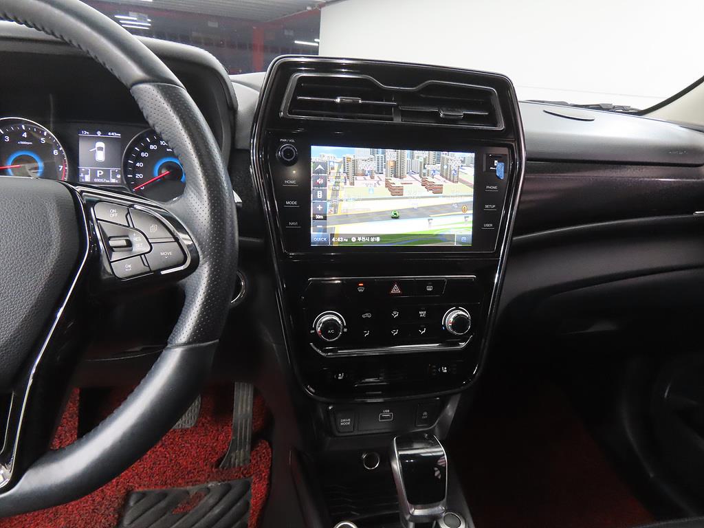 Ssangyong Tivoli - Vista 10