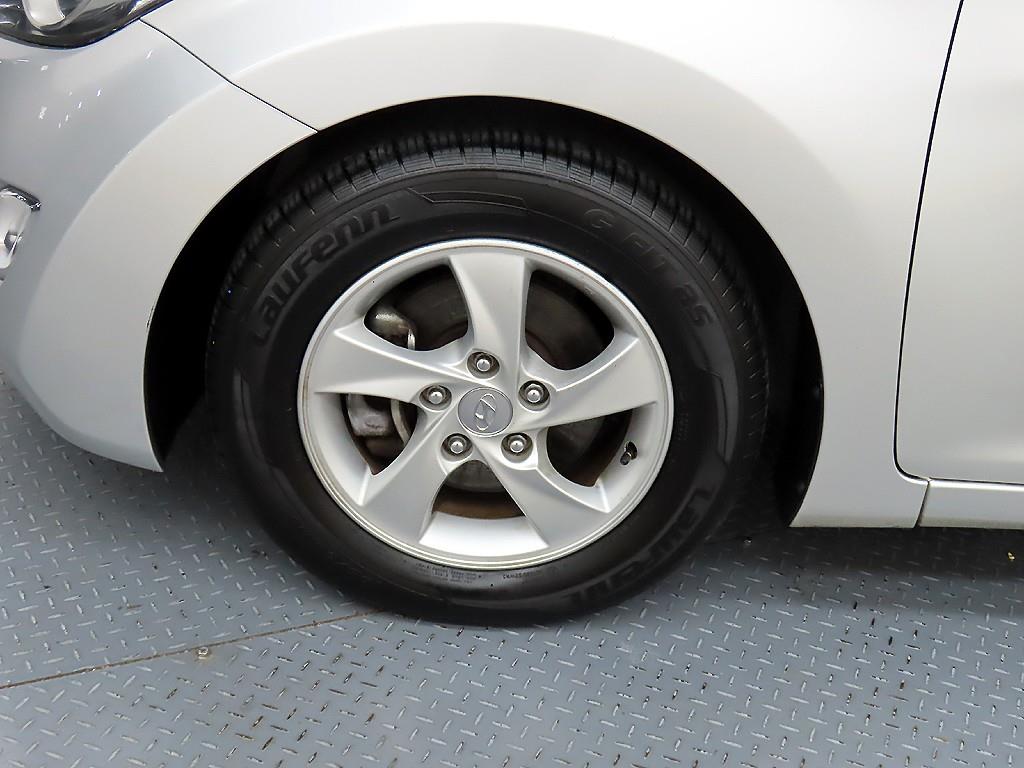 HYUNDAI Avante 2014 Plateado - Importación desde Corea - HF Imports Iquique - Foto 19