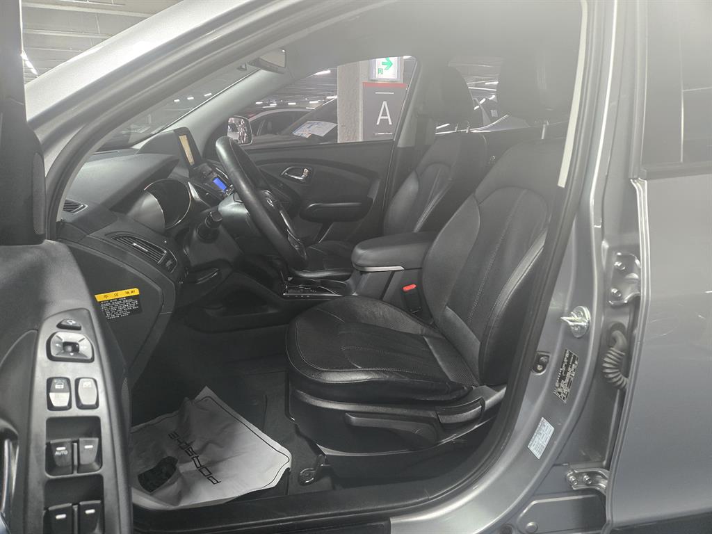 HYUNDAI Tucson - Vista 10