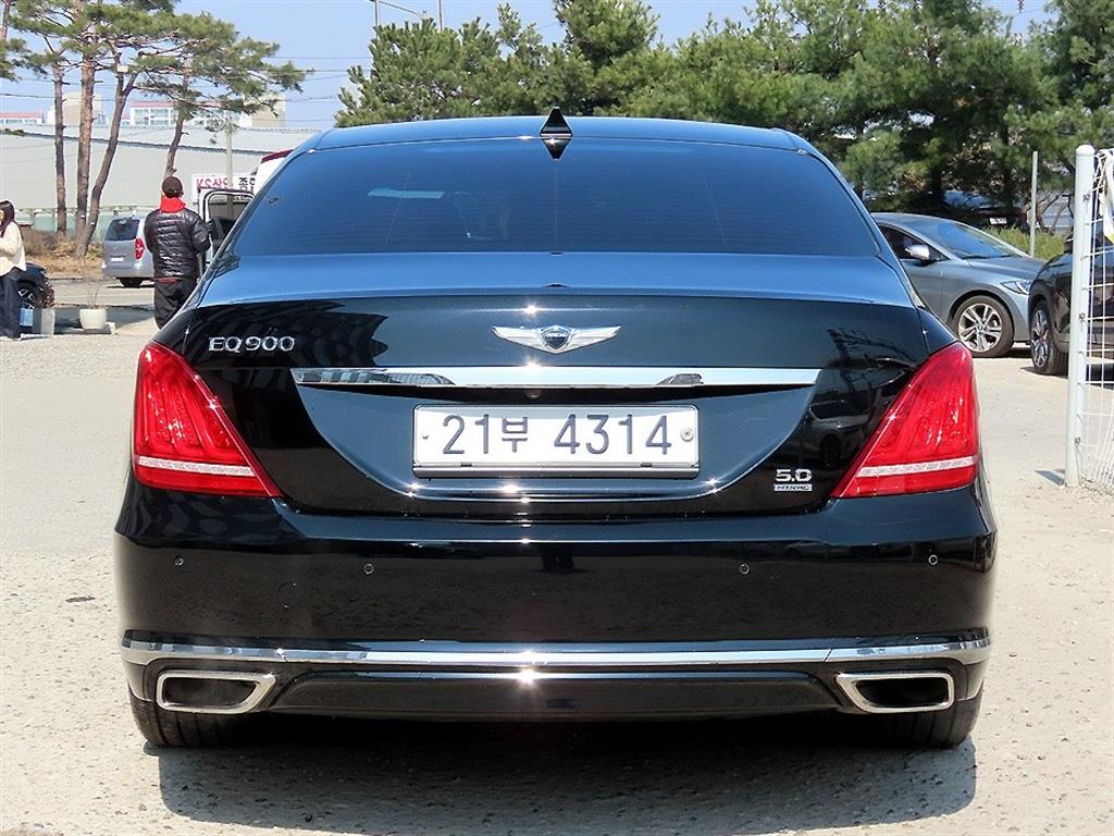 Genesis EQ900 - Vista 4