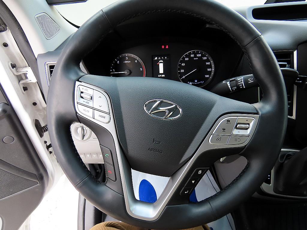 HYUNDAI Solati - Vista 9