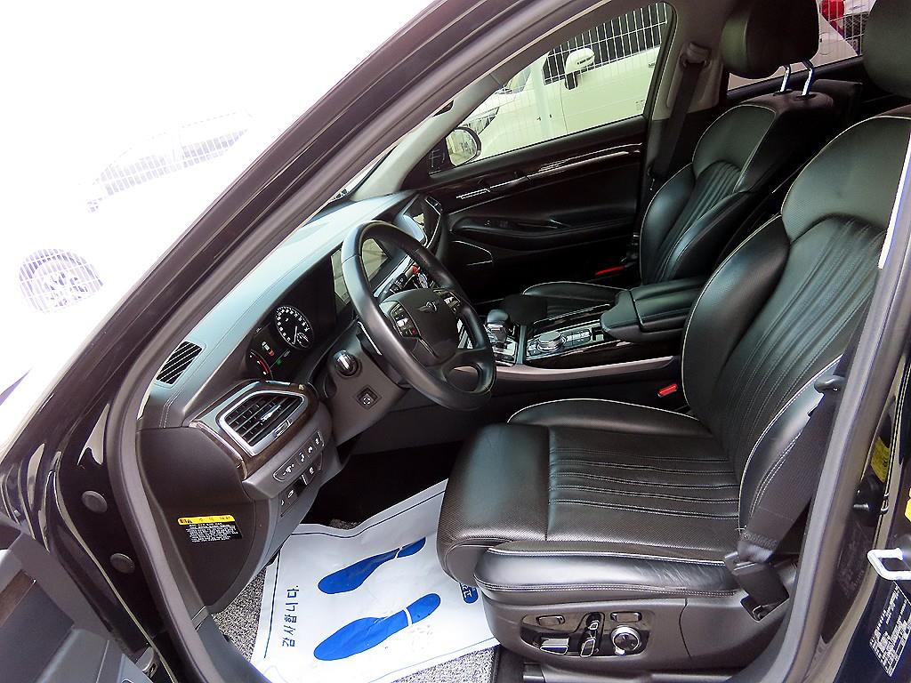 Genesis EQ900 - Vista 5