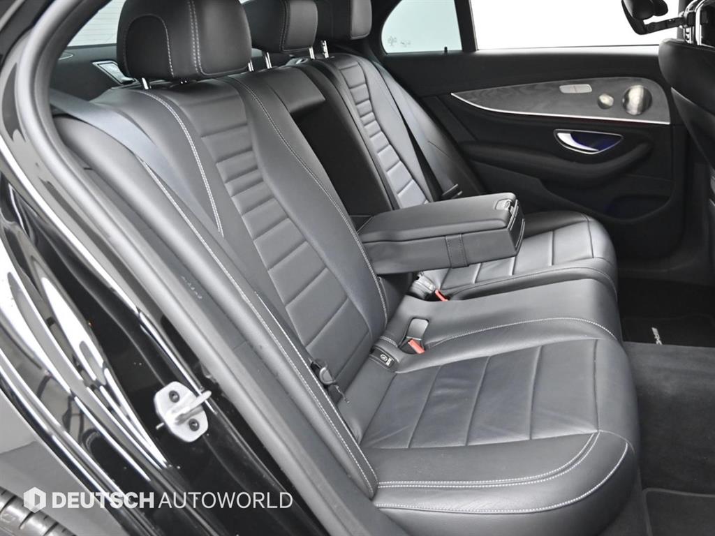 Mercedes Benz E class - Vista 11