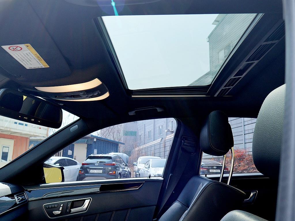 Mercedes Benz E class 2016 Negro - Importación desde Corea - HF Imports Iquique - Foto 12