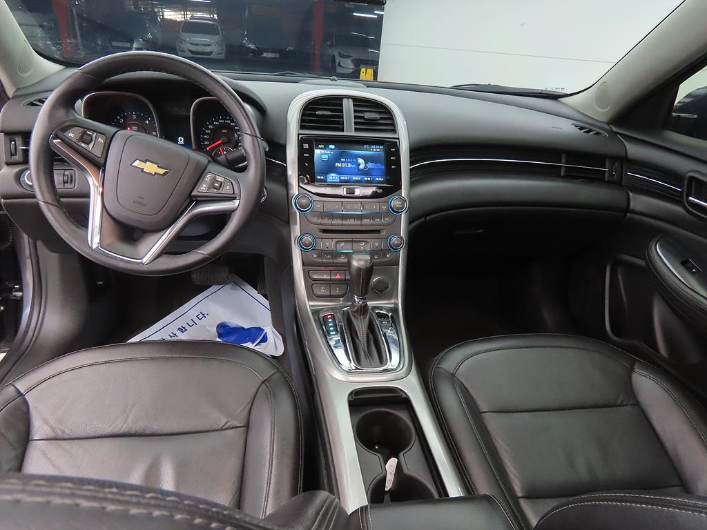 Chevrolet Malibu - Vista 7