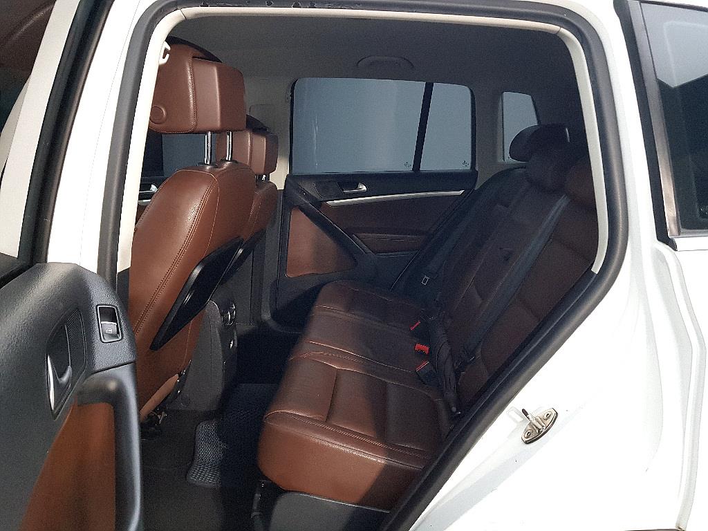 Volkswagen Tiguan - Vista 9