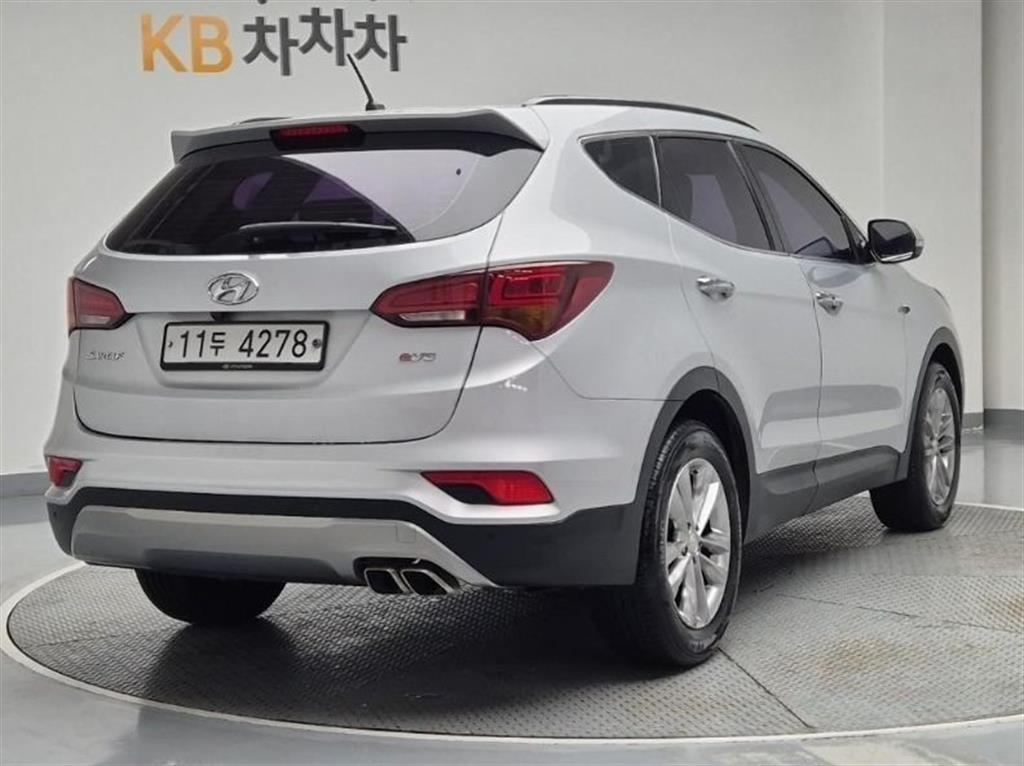 HYUNDAI Santa Fe - Vista 4