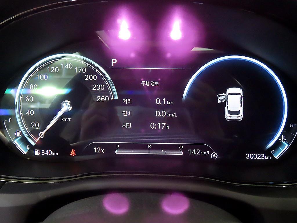 Genesis GV70 - Vista 11