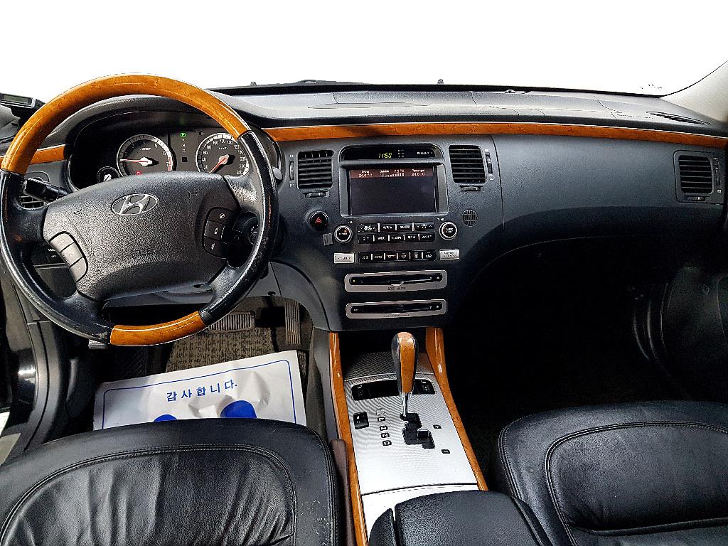 HYUNDAI Grandeur - Vista 5