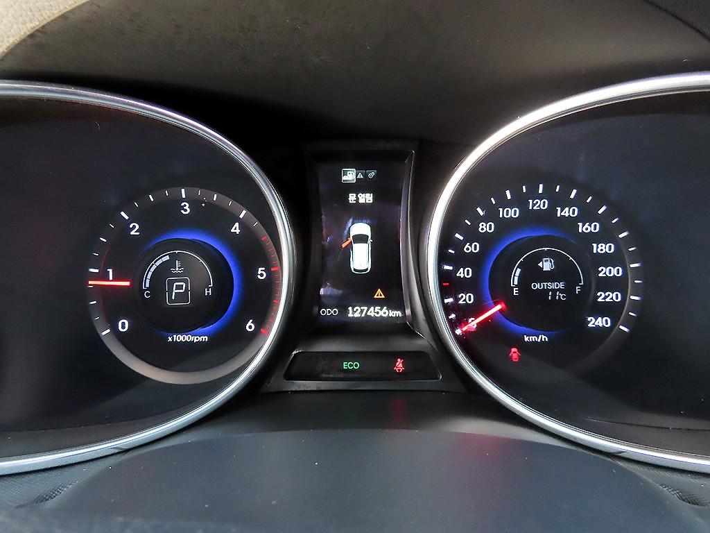 HYUNDAI Santa Fe - Vista 9