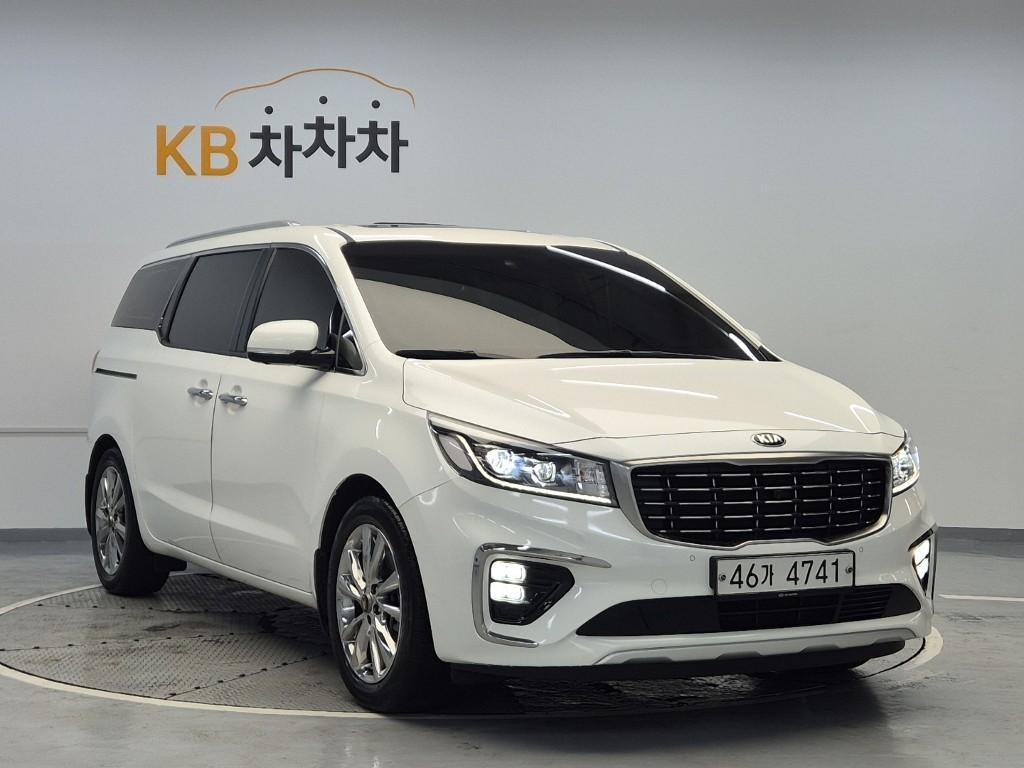 KIA Carnival - Vista 4