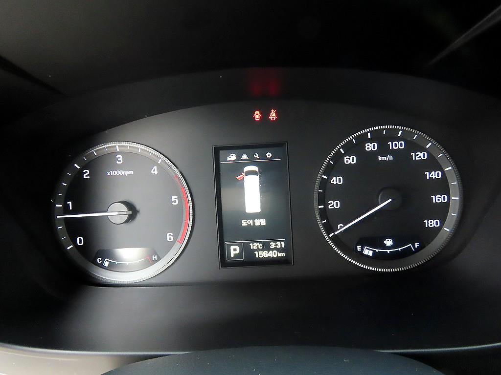 HYUNDAI Solati - Vista 10