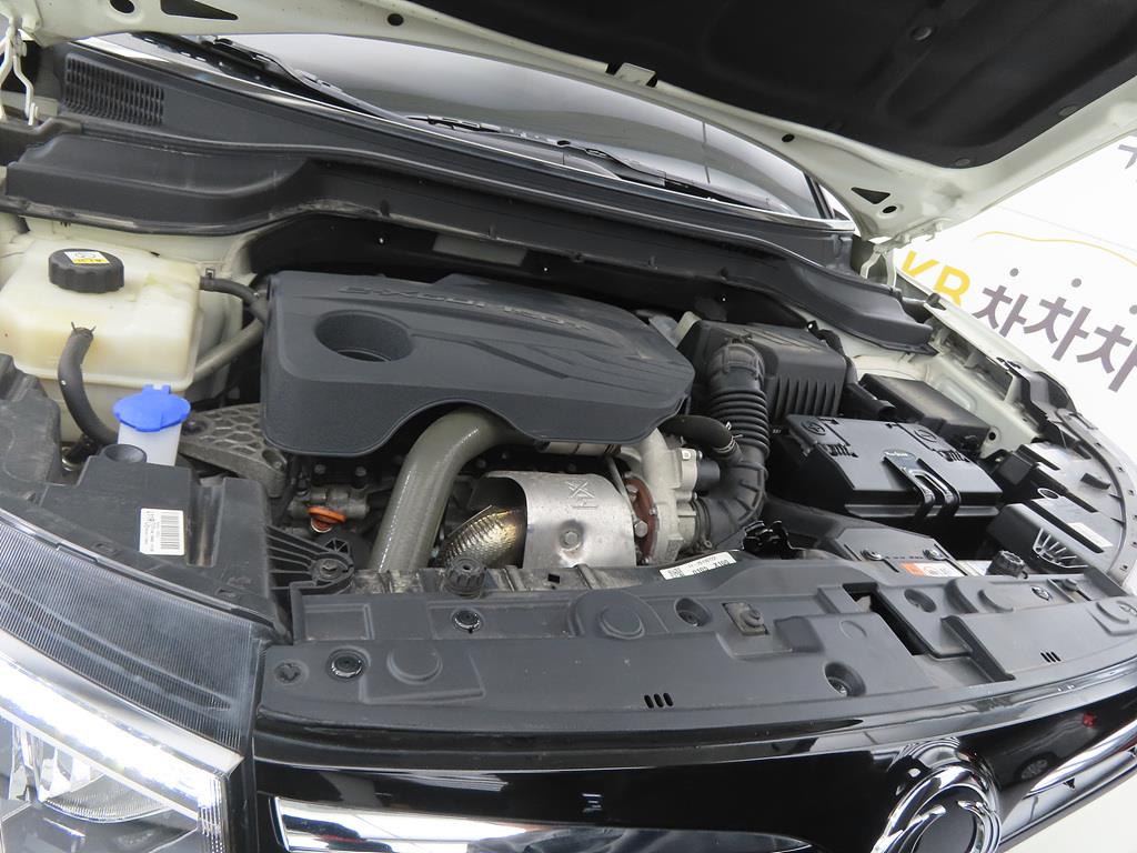 Ssangyong Tivoli 2020 Blanco - Importación desde Corea - HF Imports Iquique - Foto 19