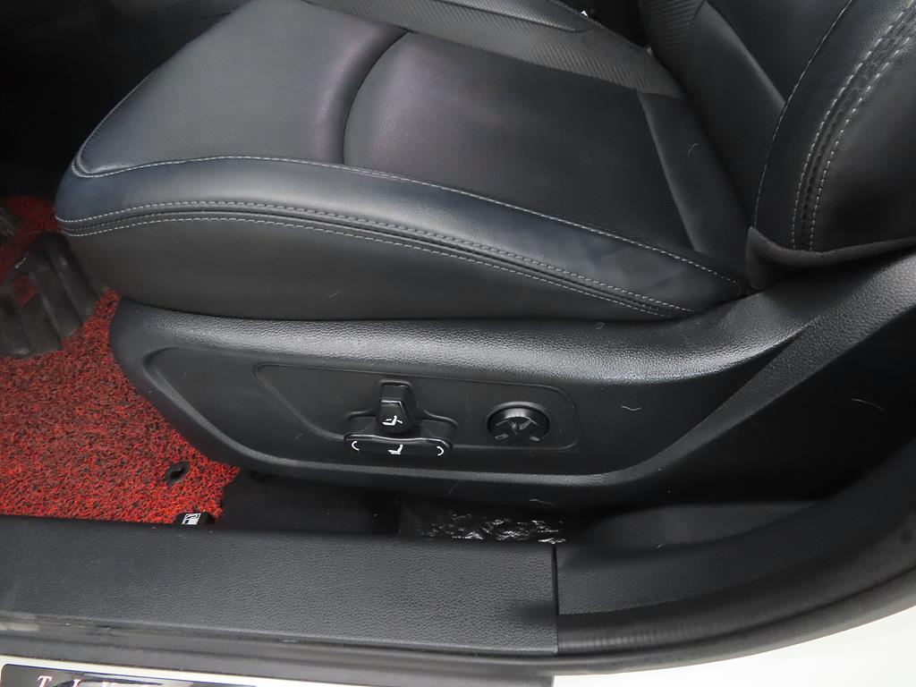 Ssangyong Tivoli 2020 Blanco - Importación desde Corea - HF Imports Iquique - Foto 15