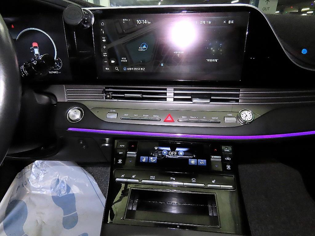 HYUNDAI Grandeur - Vista 11