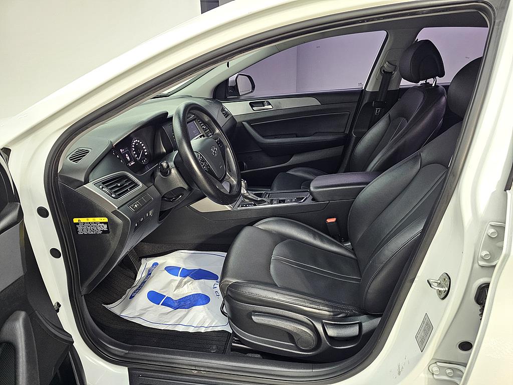 HYUNDAI Sonata - Vista 7