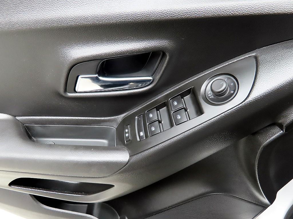 Chevrolet Trax - Vista 11