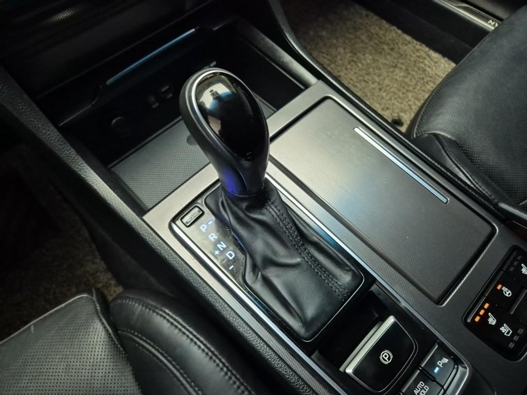 HYUNDAI Aslan - Vista 8