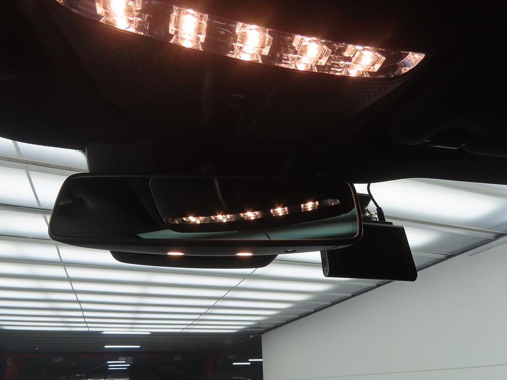 Mercedes Benz C Class - Vista 11