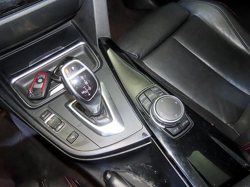 BMW Gran Turismo - Vista 12