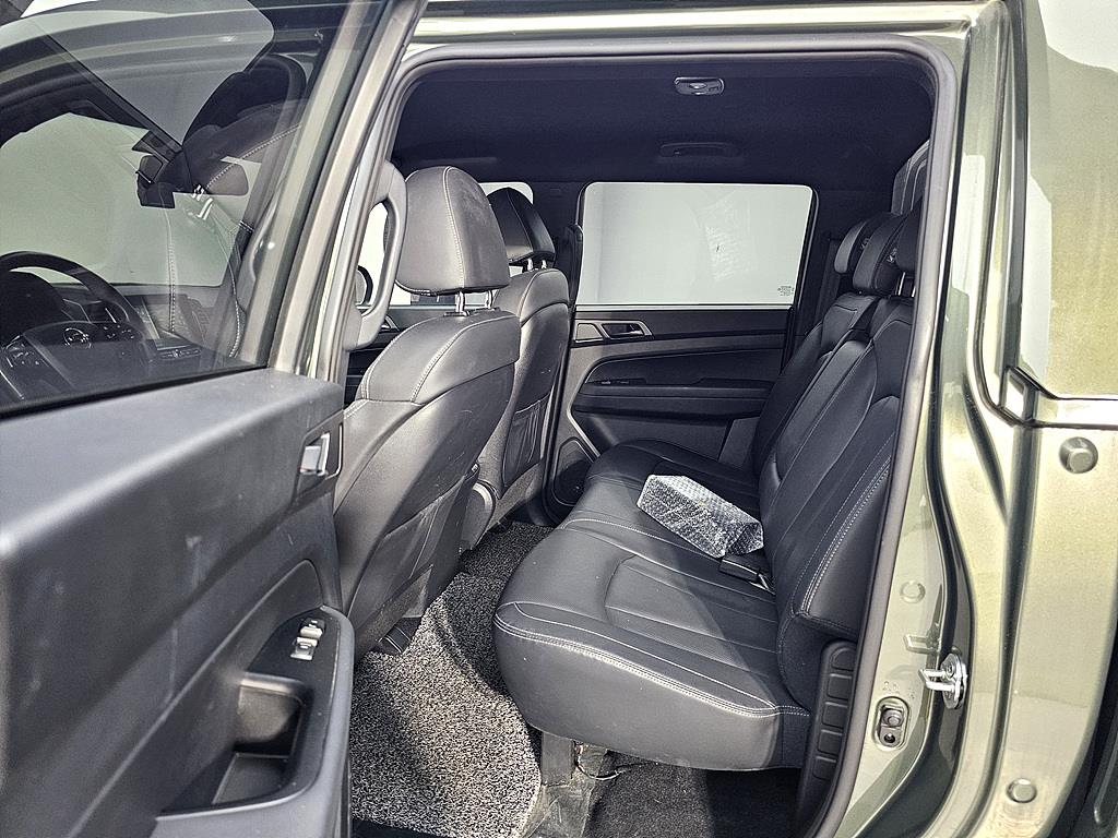 Ssangyong Rexton - Vista 8