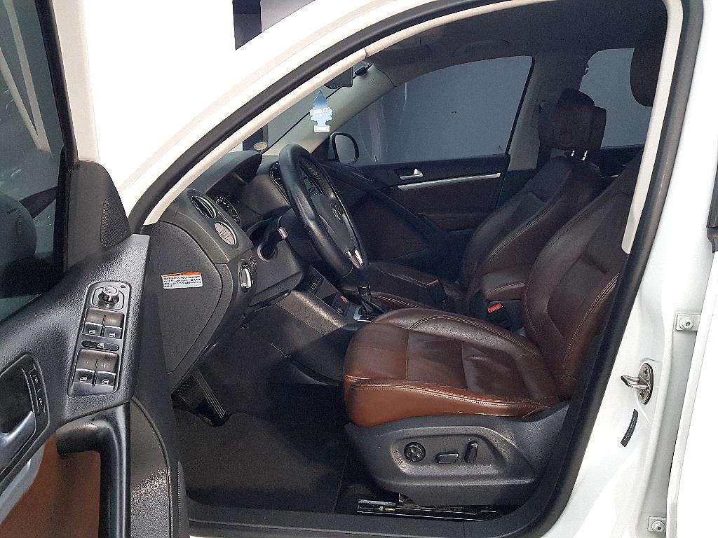 Volkswagen Tiguan - Vista 8