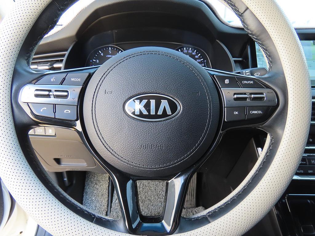 KIA K7 - Vista 9