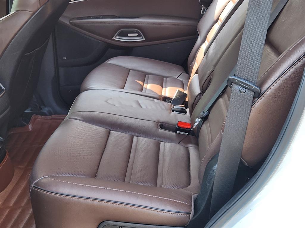 KIA Sorento - Vista 10