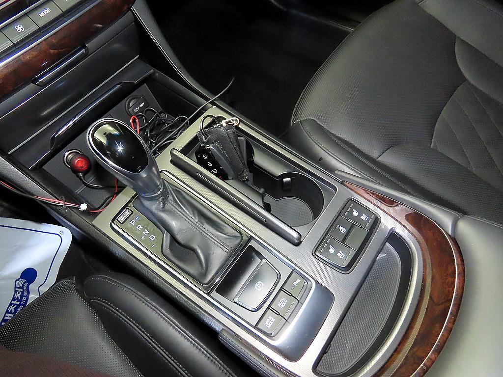 HYUNDAI Aslan - Vista 12