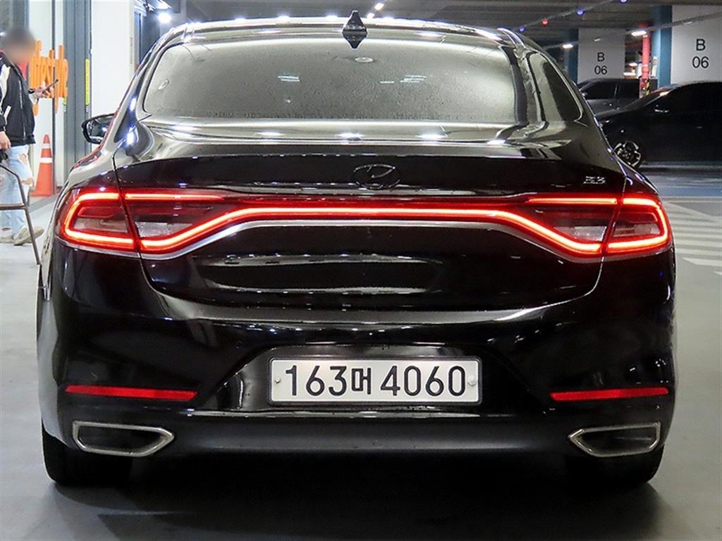 HYUNDAI Grandeur - Vista 5