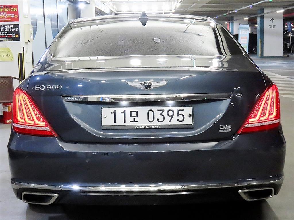 Genesis EQ900 - Vista 5