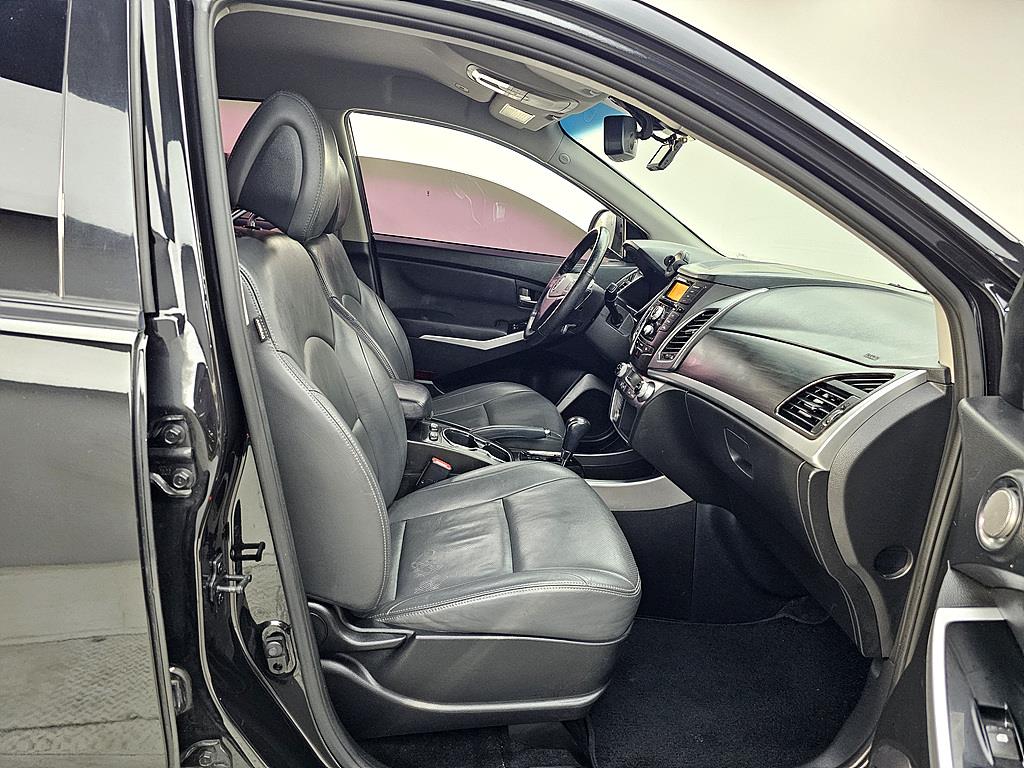 Ssangyong Korando - Vista 11