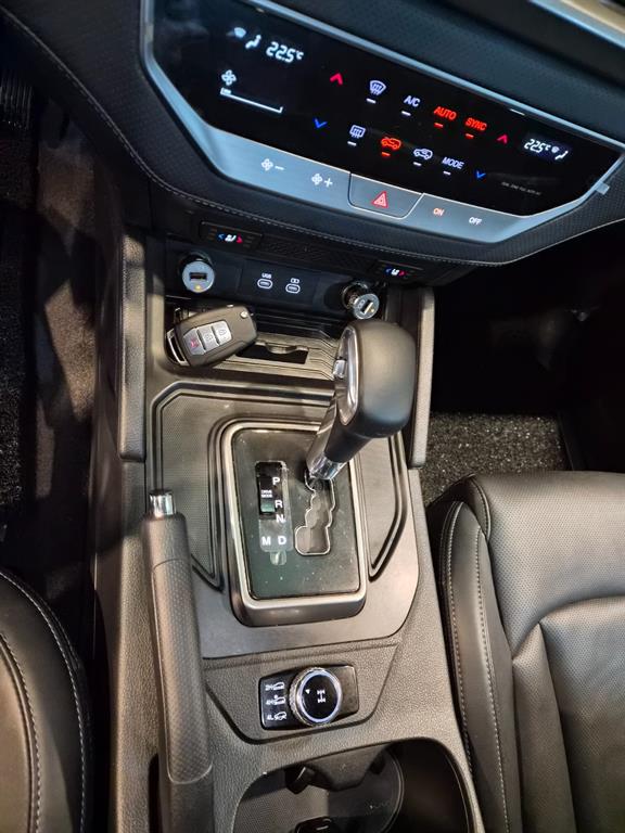 Ssangyong Rexton 2025 the color of pearl - Importación desde Corea - HF Imports Iquique - Foto 14