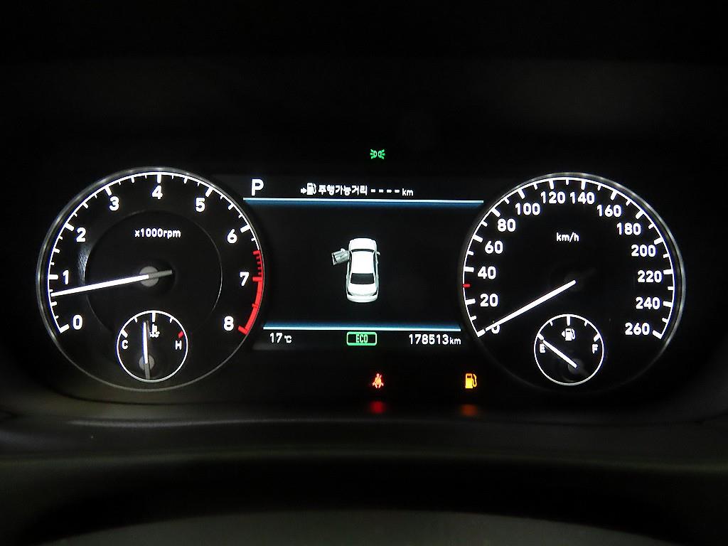 Genesis EQ900 - Vista 9