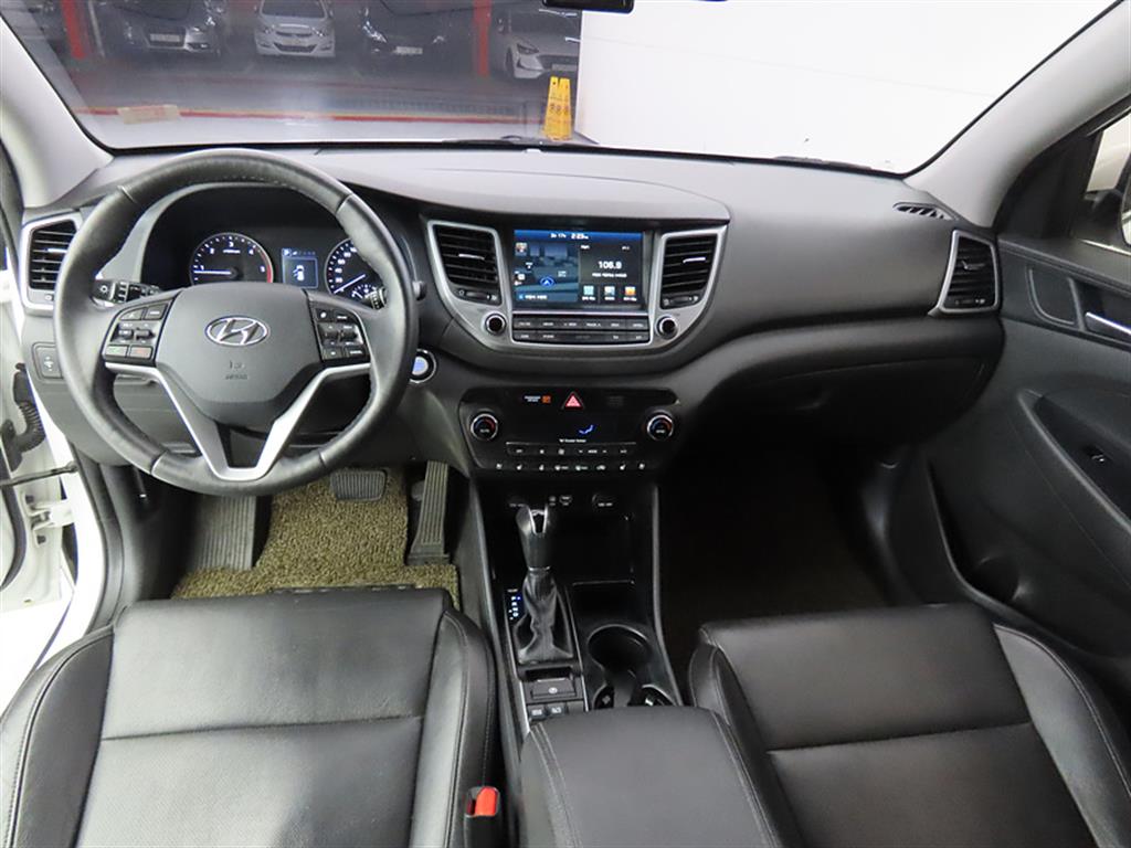 HYUNDAI Tucson - Vista 7