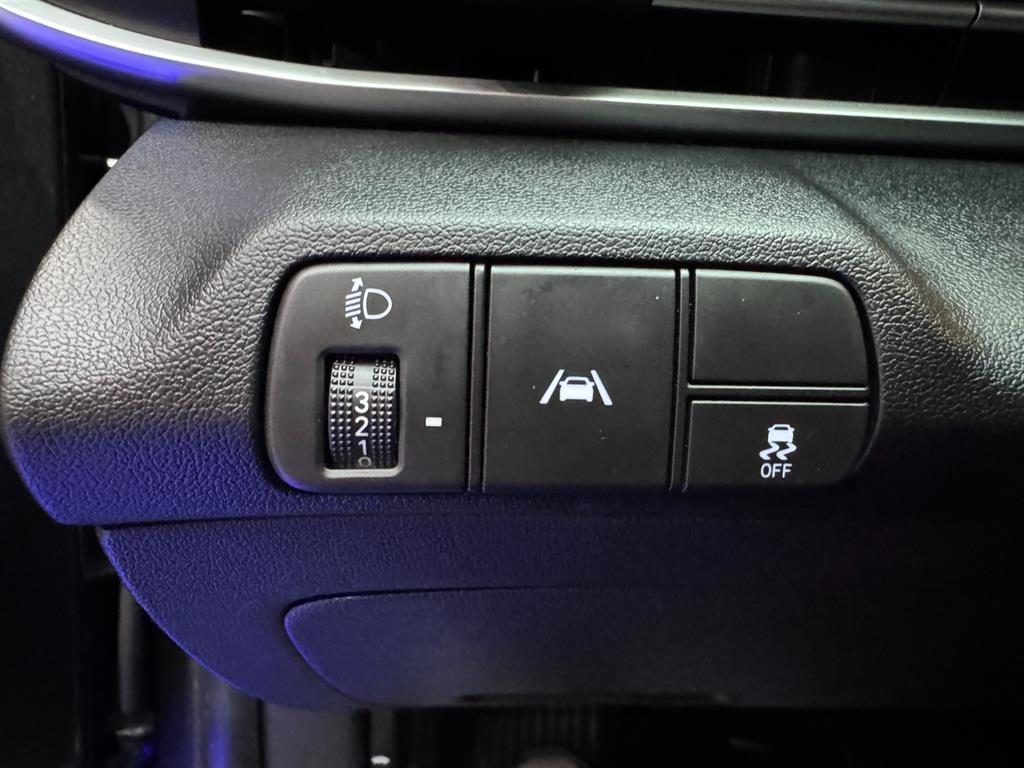 HYUNDAI Avante - Vista 11