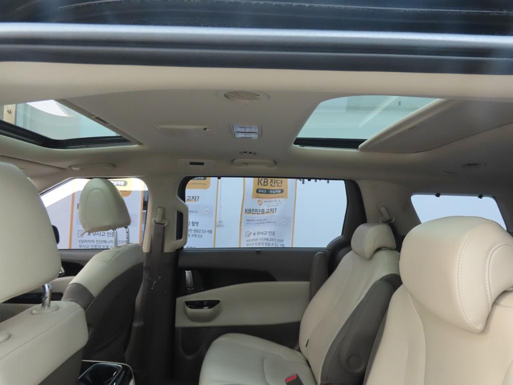 KIA Carnival 2021 - Importación desde Corea - HF Imports Iquique - Foto 17