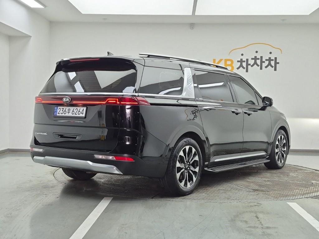 KIA Carnival - Vista 4