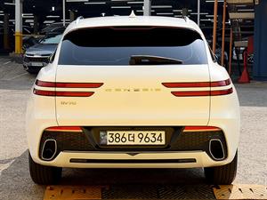 Genesis GV70 - Vista 6