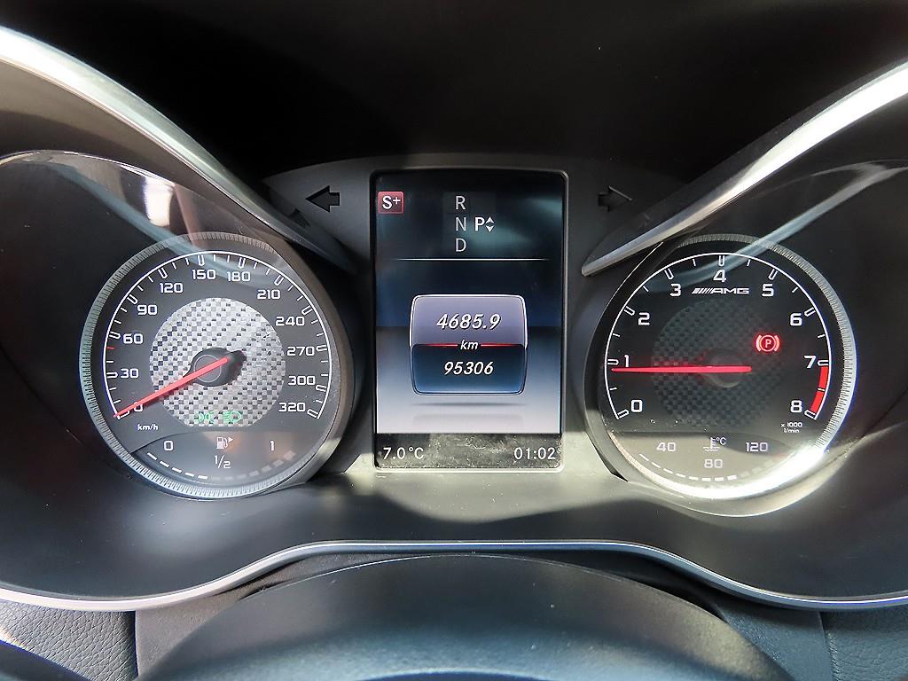 Mercedes Benz C Class - Vista 9